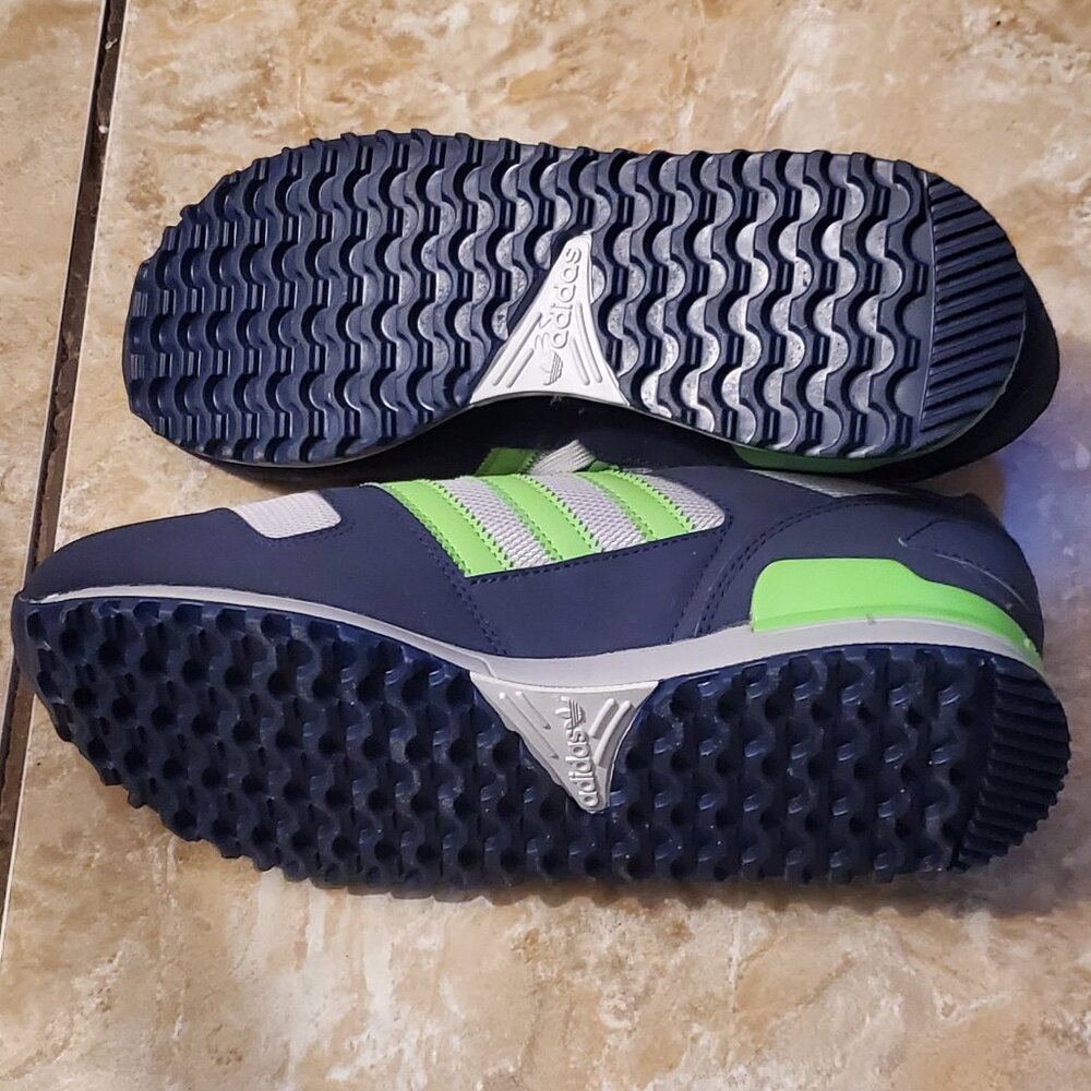Adidas Original ZX-700 New Shoes Size 8 1/2 -- FINAL PRICE -- - Picture 4 of 9